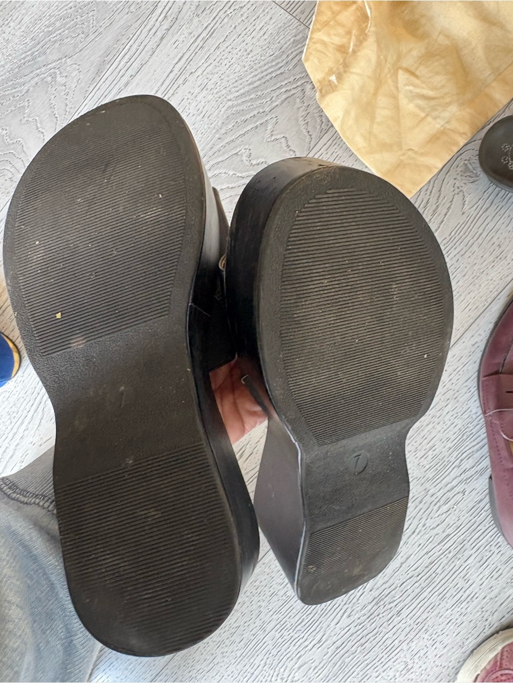 Women’s slipper shoes